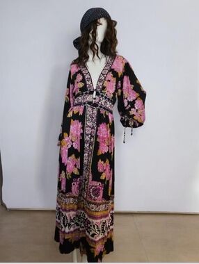 Angie  Boho Maxi Dress Size L 100% Rayon Long Sleeve Black Pink NWT Button-Up